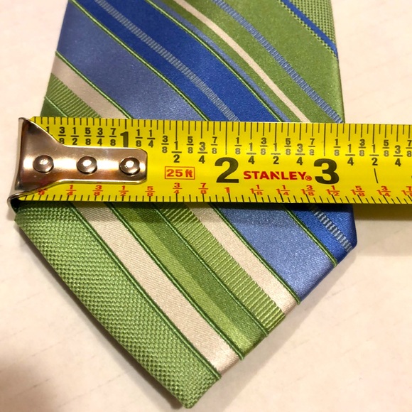 Michael Kors Tie- Diagonal Stripe - Picture 6 of 7